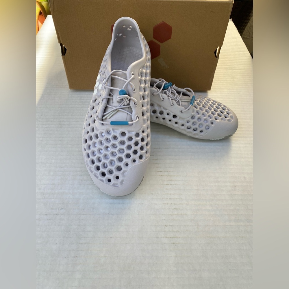 NWT VivoBarefoot Ultra III Bloom Water Shoes Moonstone Size 40/9 - Picture 11 of 16